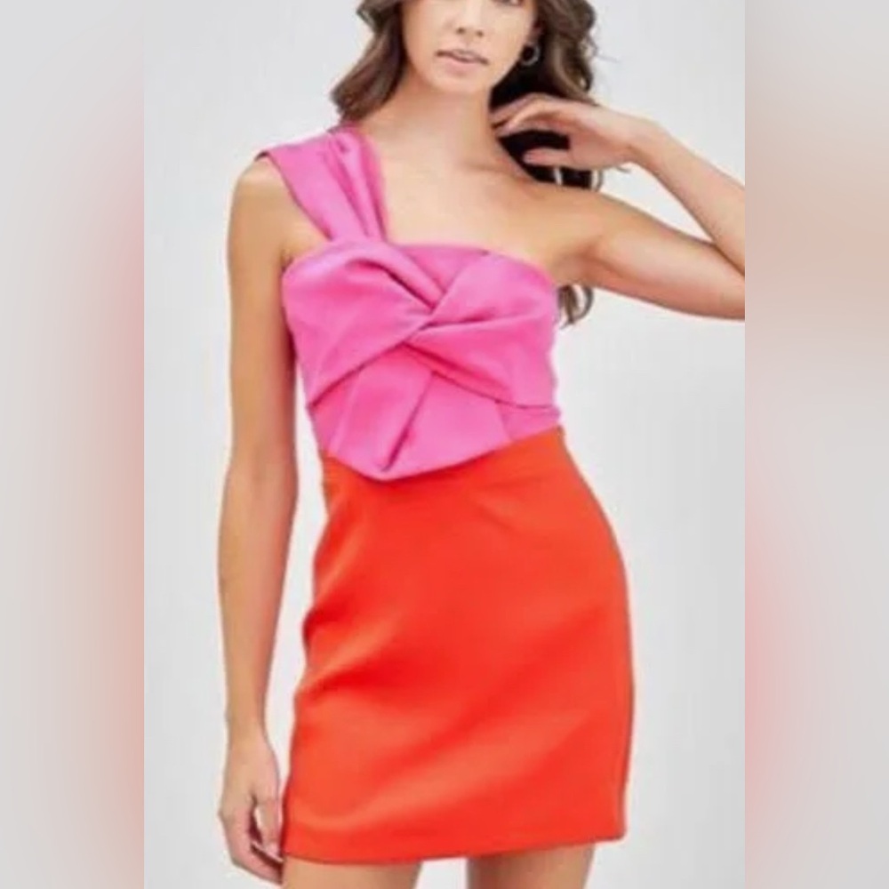 DO+BE RED&PINK ONE SHOULDER MINI DRESS 
SIZE MEDIUM